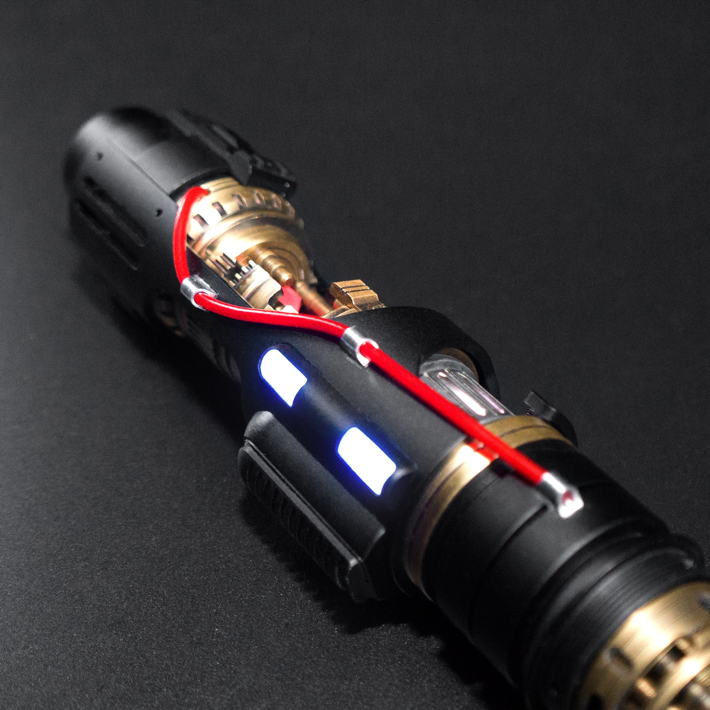 Dark Destiny Saber Giocattoli